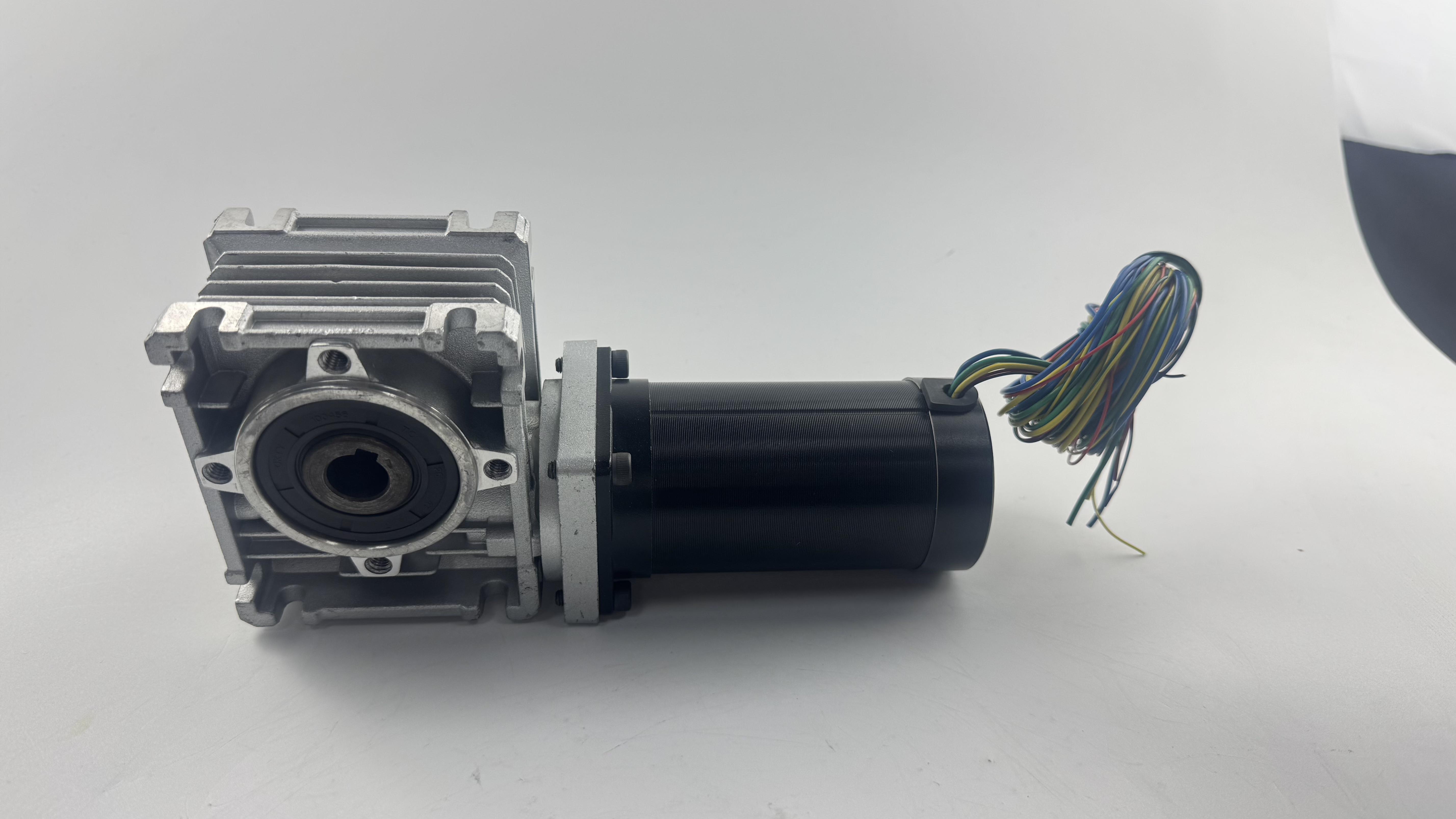 BLDC motor matched with a right-angle worm gearbox